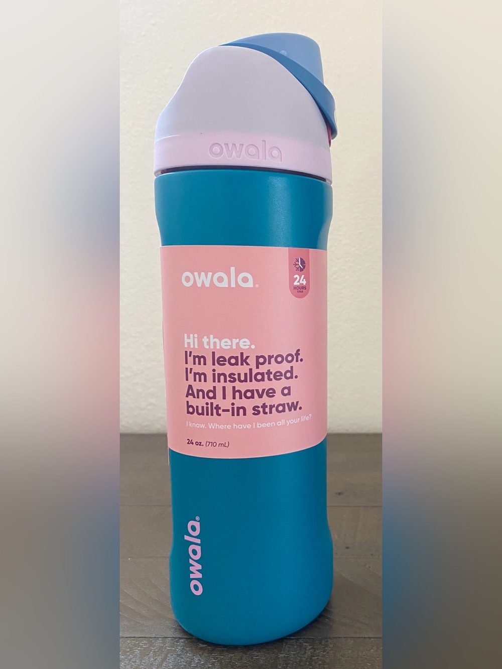 Owala Insulated Water Bottle “FREE SIP”with Built-In Straw 24 OZ.